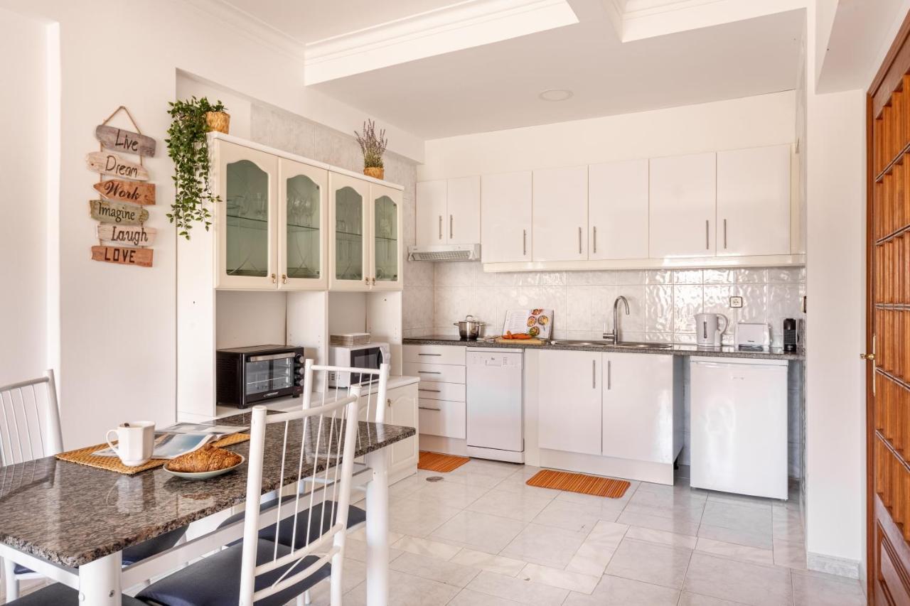 Joivy Deluxe Apt With Terrace In Costa Da Caprica กอสตา ดา กาปาริกา ภายนอก รูปภาพ